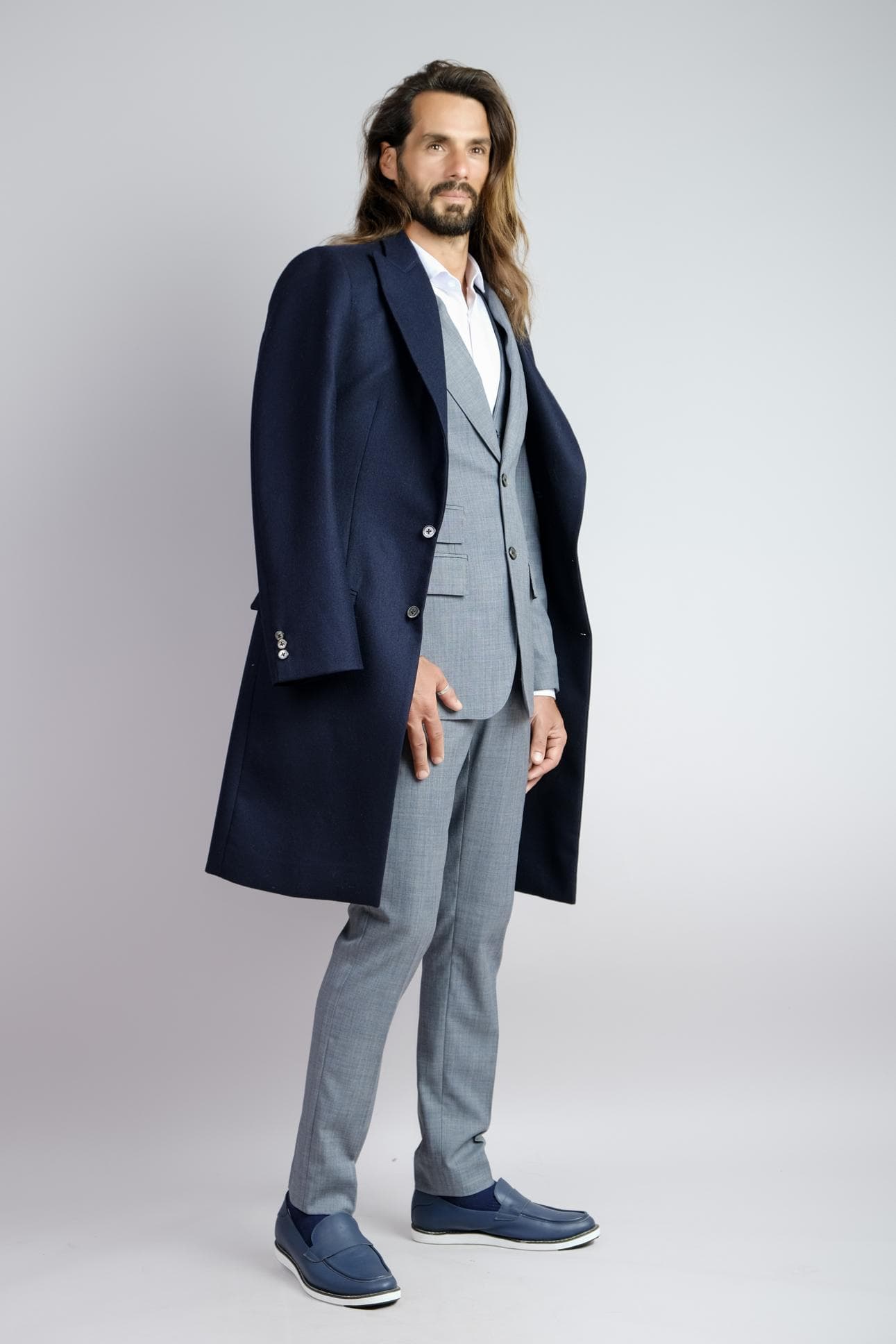 SUIT 3 MẢNH Ý XÁM KẾT HỢP ÁO KHOÁC DẠ XANH NAVY