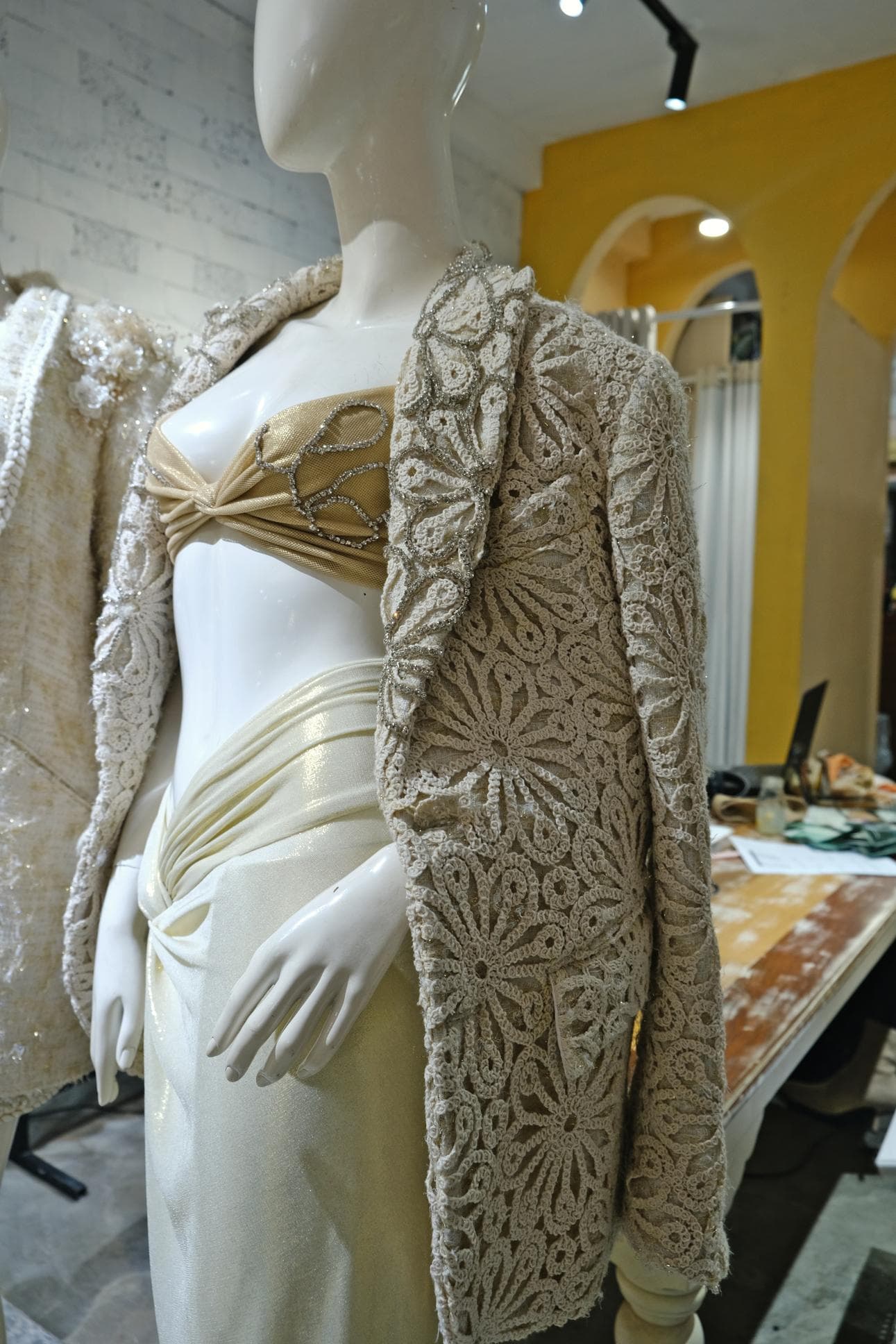 VÁY XOẮN DÀI VẢI ÁNH KIM