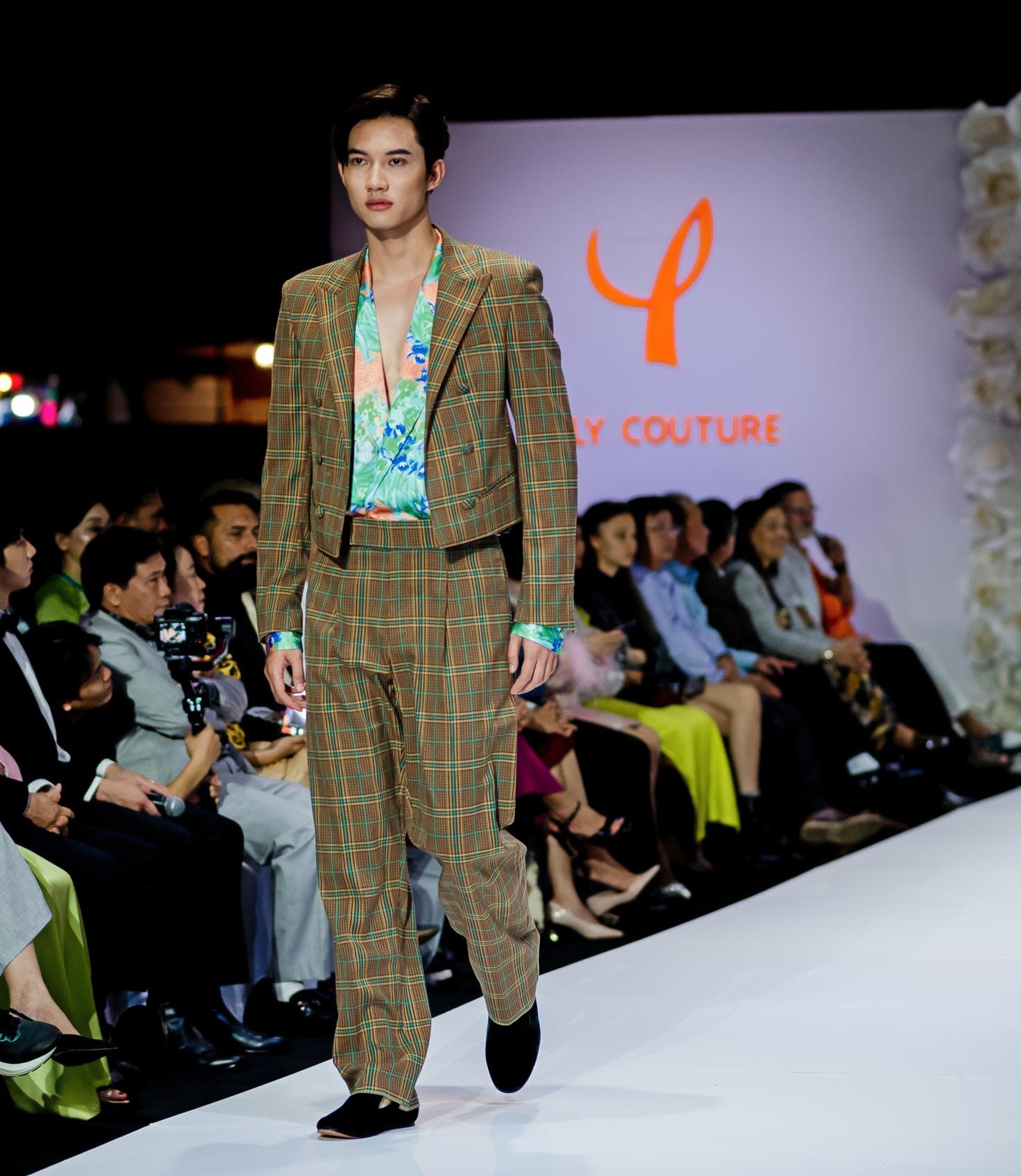 ÁO JACKET NGẮN VẢI Ý CARO