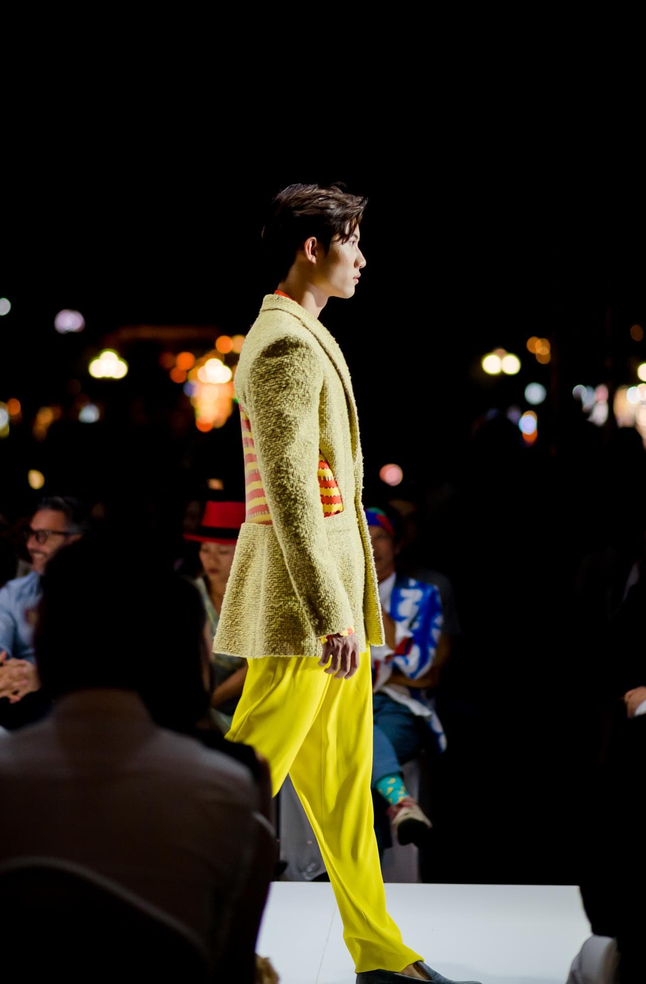 QUẦN THUN ỐNG RỘNG MÀU VÀNG