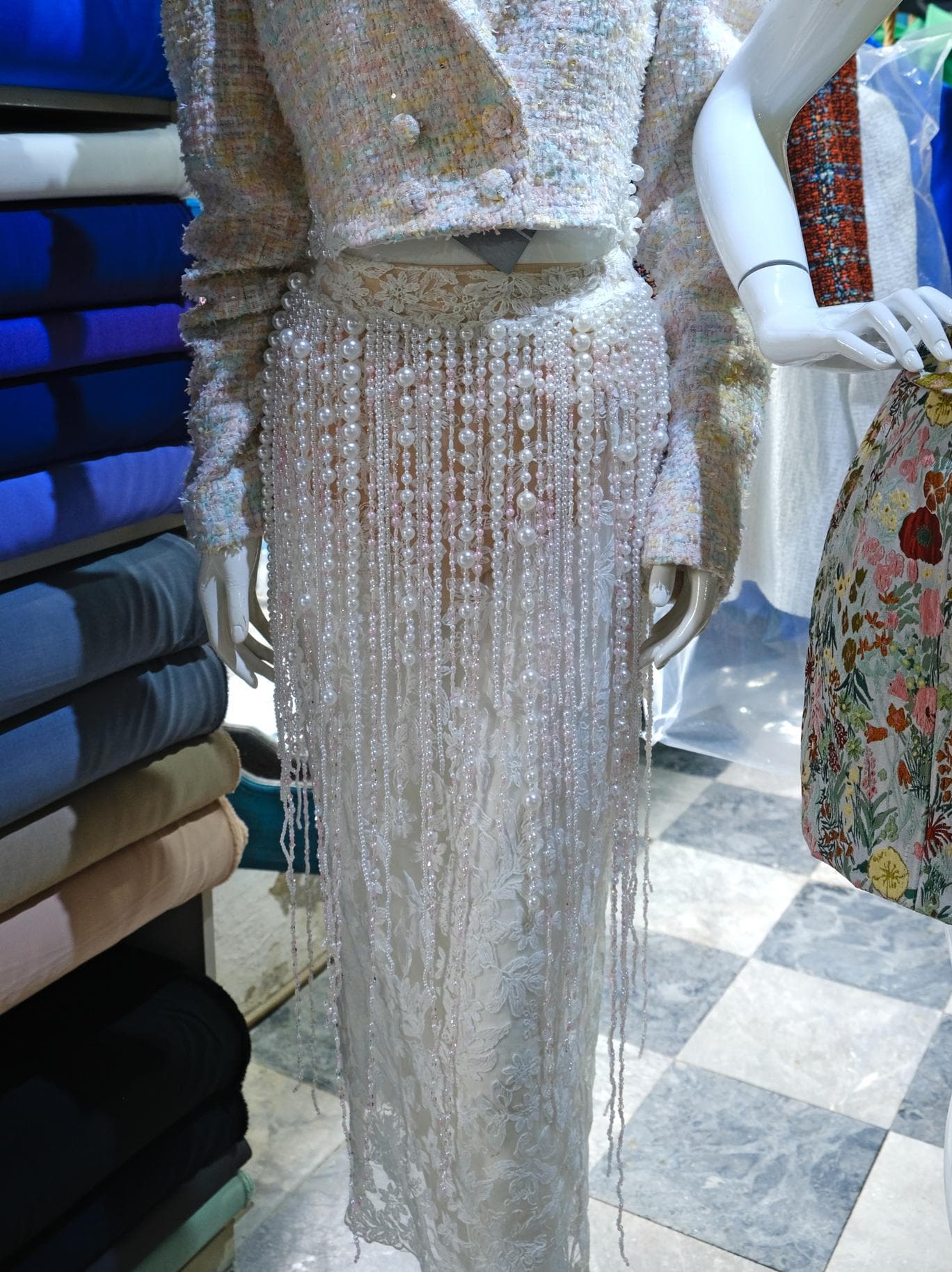 VÁY HOA REN TRANG TRÍ NGỌC TRAI