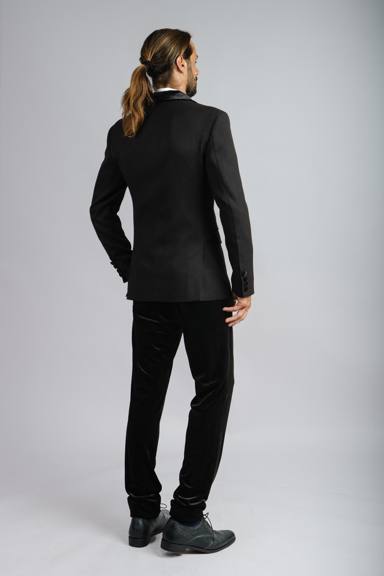 BỘ SUIT TUXEDO ĐEN SLIM-FIT
