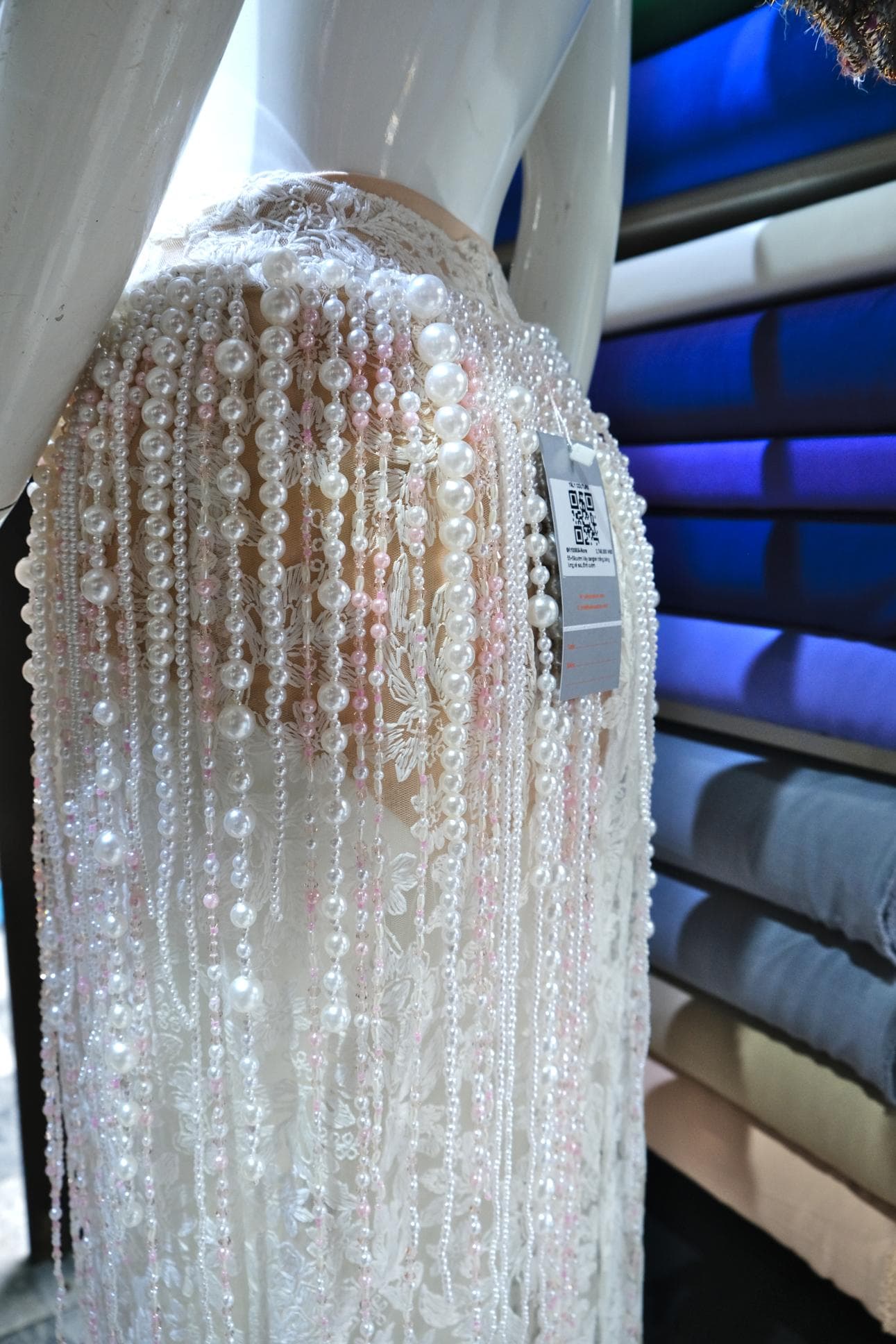 VÁY HOA REN TRANG TRÍ NGỌC TRAI