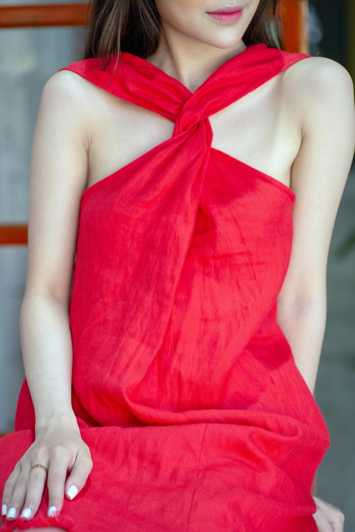 ĐẦM LINEN XOẮN CỔ TRƯỚC