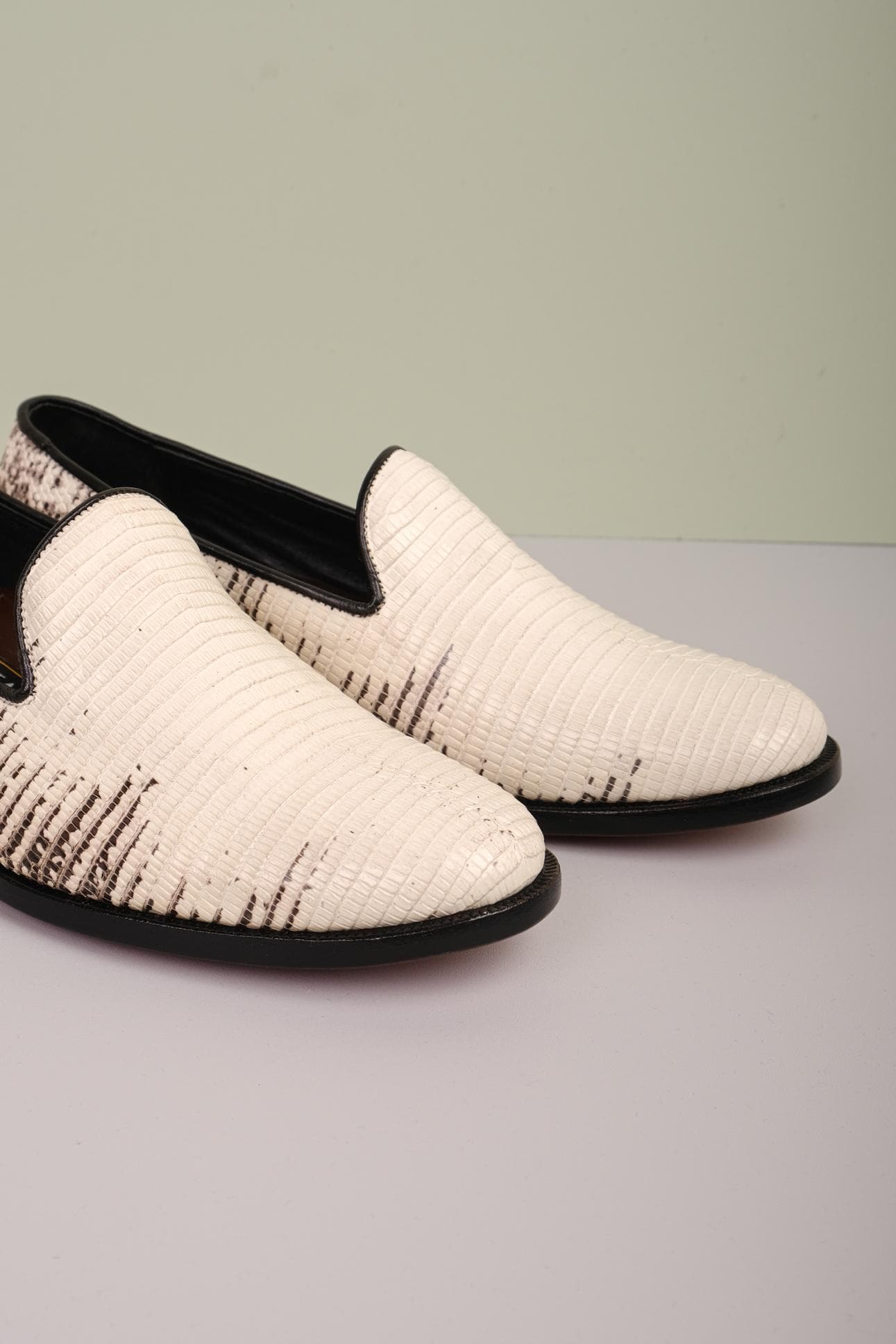 Handmade/Genuine Men Leather Loafers