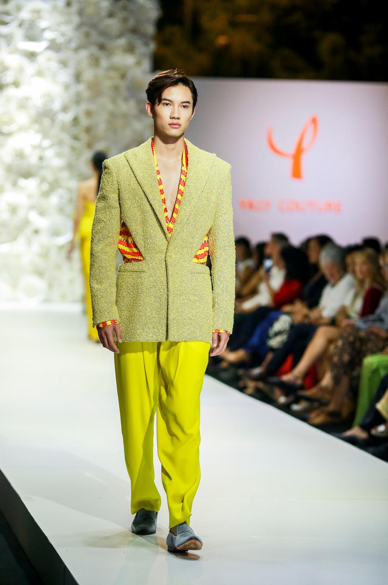 QUẦN THUN ỐNG RỘNG MÀU VÀNG