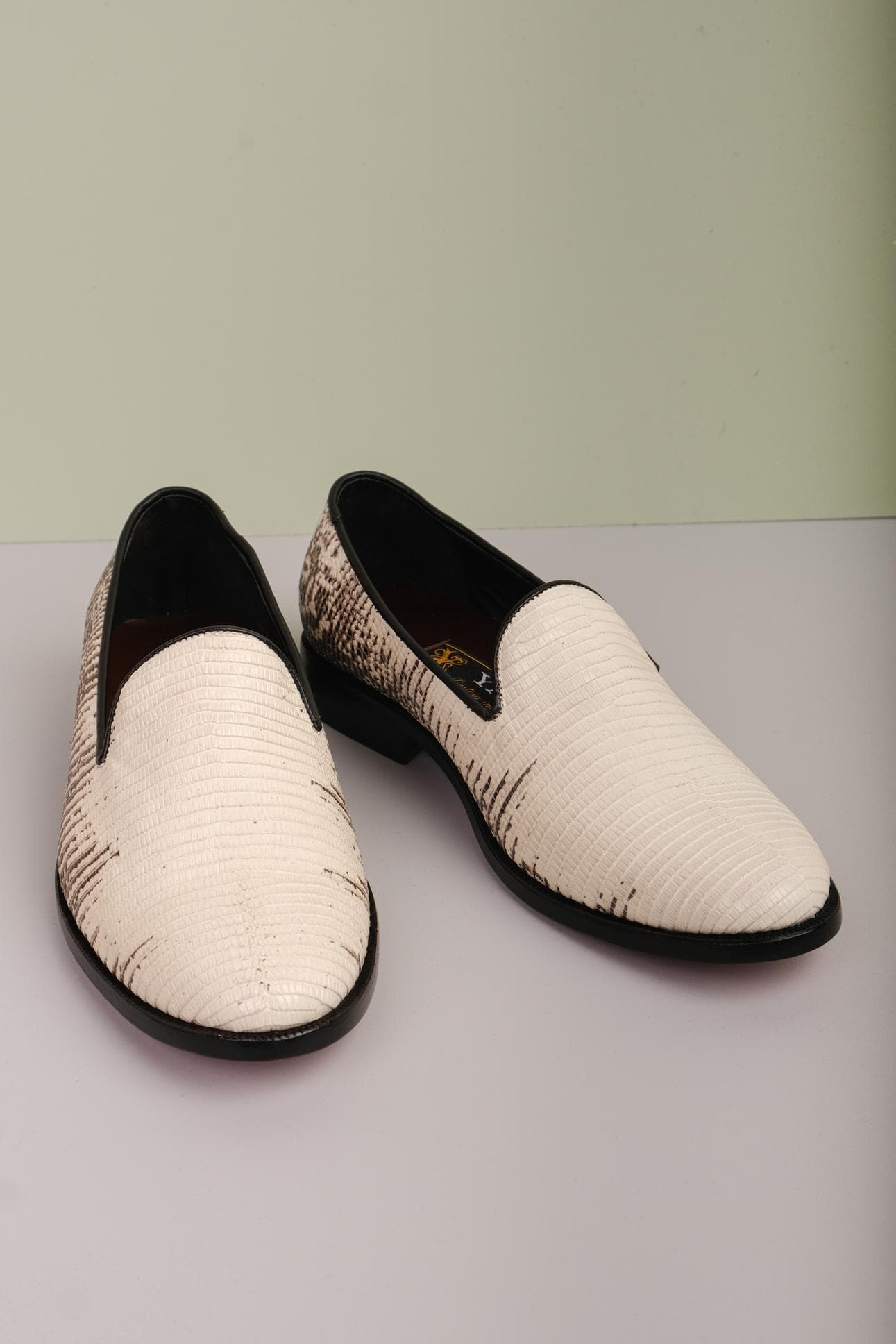 Handmade/Genuine Men Leather Loafers