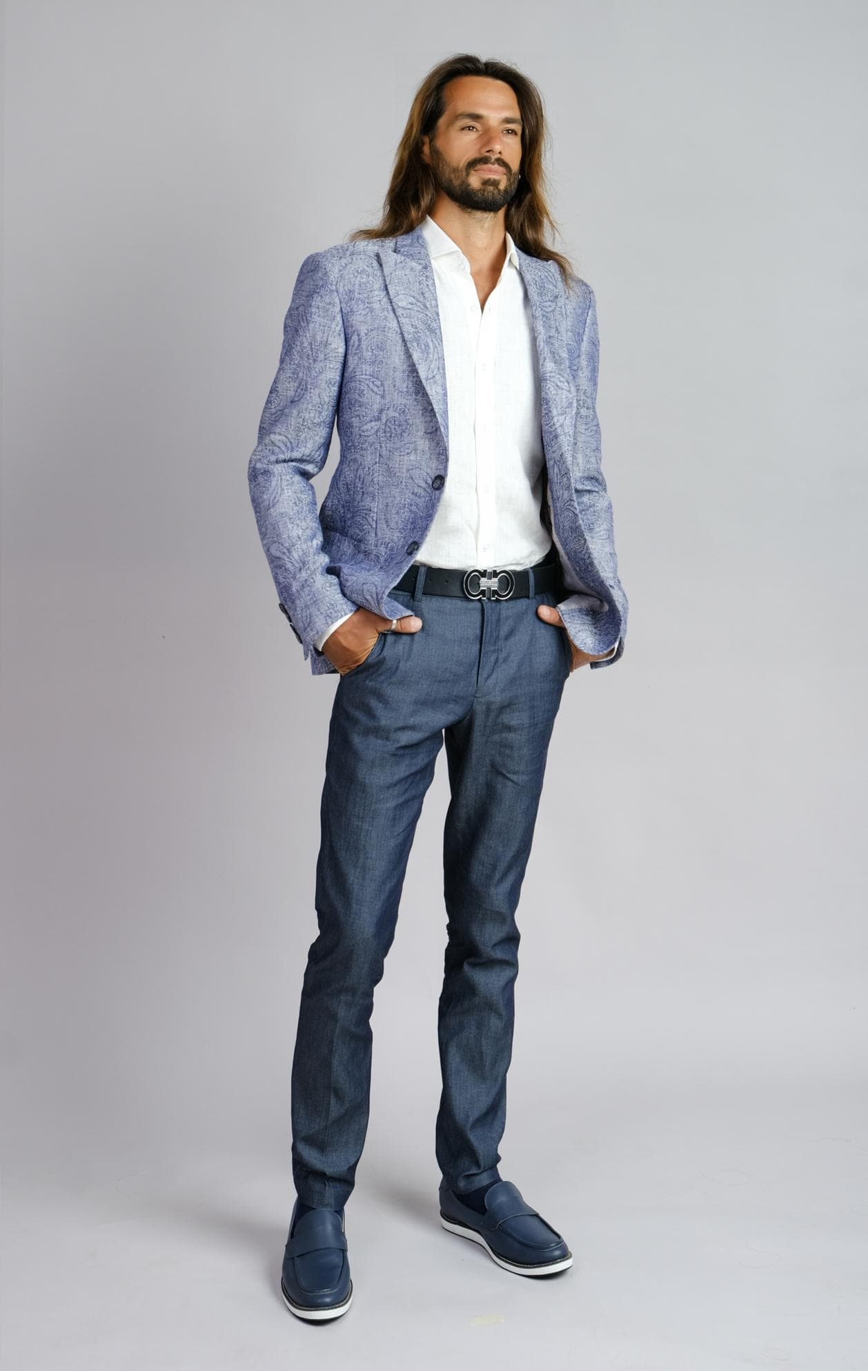 BLUE FLORAL LINEN JACKET & FIT DENIM TROUSERS