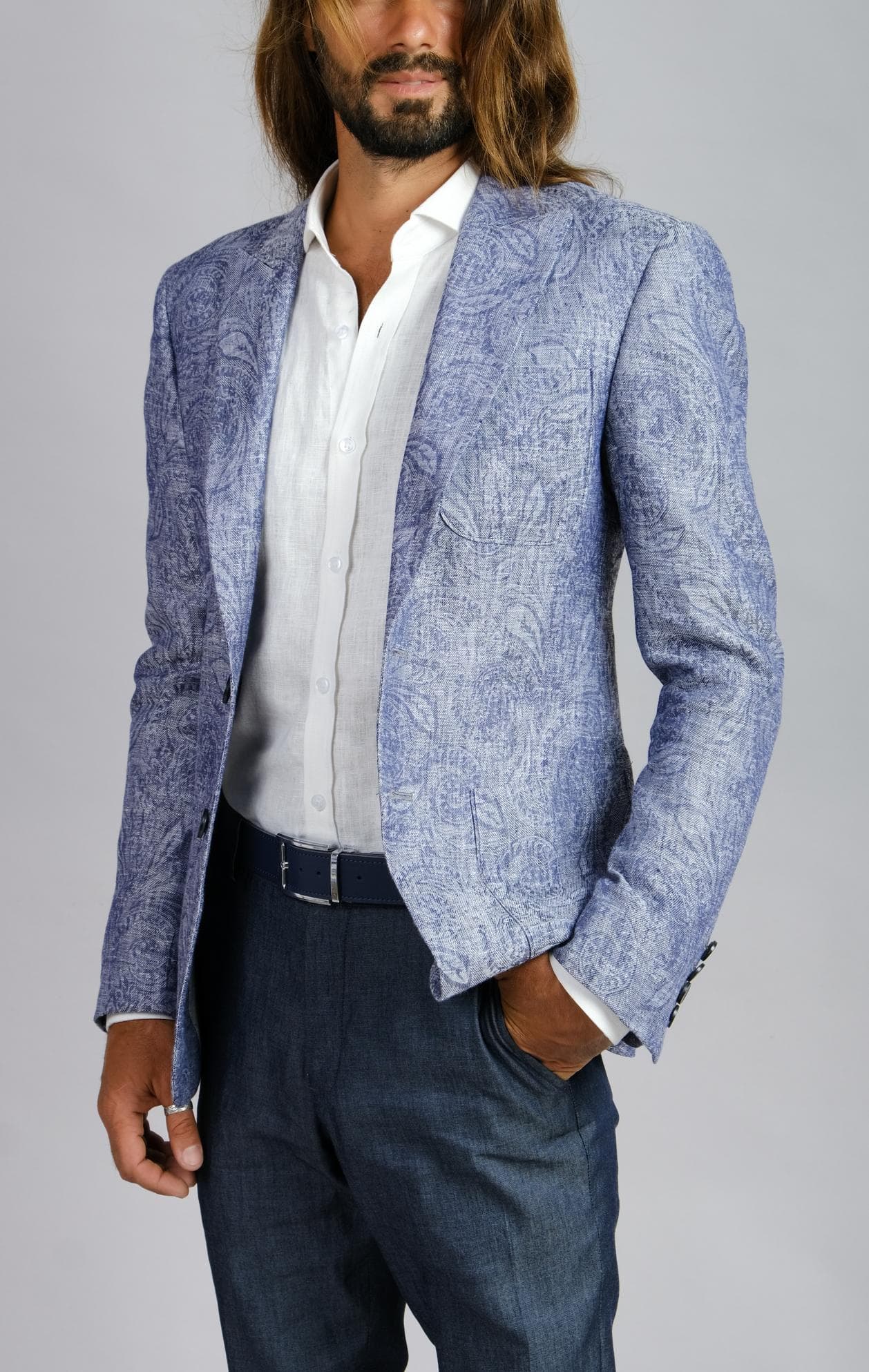 BLUE FLORAL LINEN JACKET & FIT DENIM TROUSERS