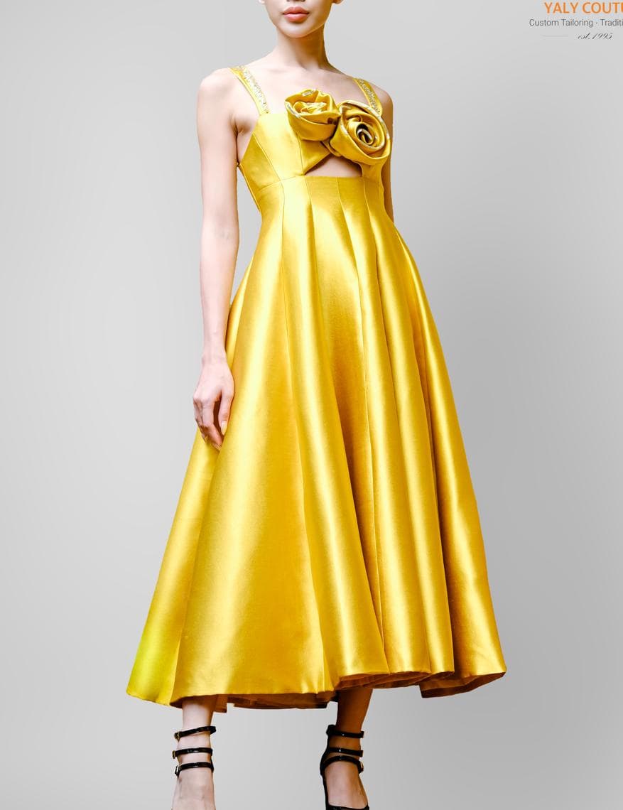 ĐẦM GẤM KHOÉT EO HỌA TIẾT HOA HỒNG