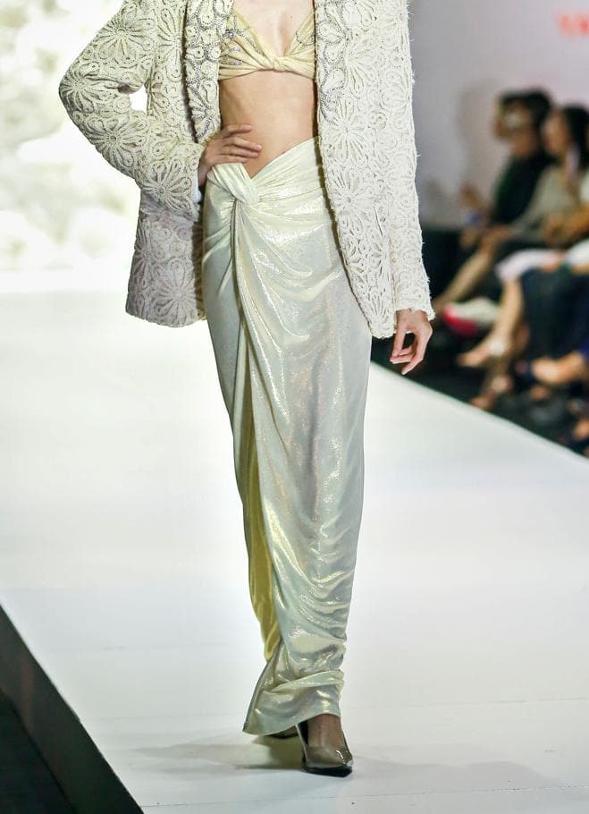 VÁY XOẮN DÀI VẢI ÁNH KIM