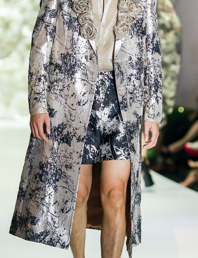 QUẦN SỌT GẤM HOA VĂN TRẮNG VÀ XANH