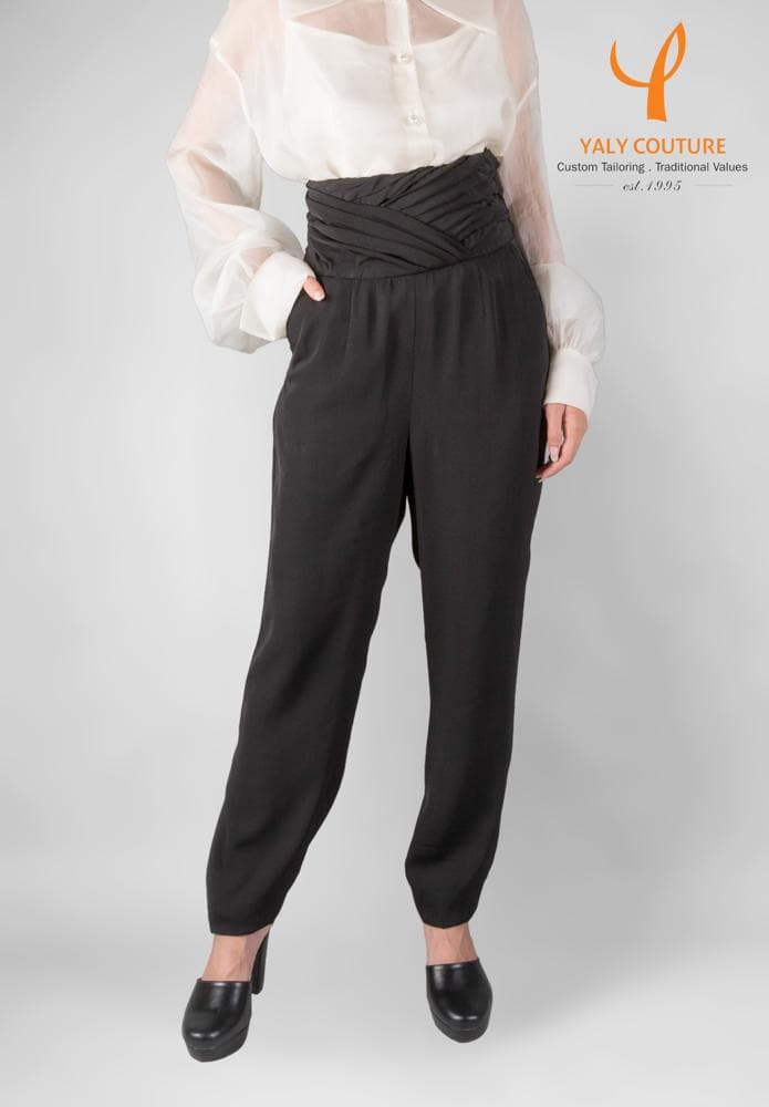 SLIM FIT BLACK PANTS WITH RUFFLED