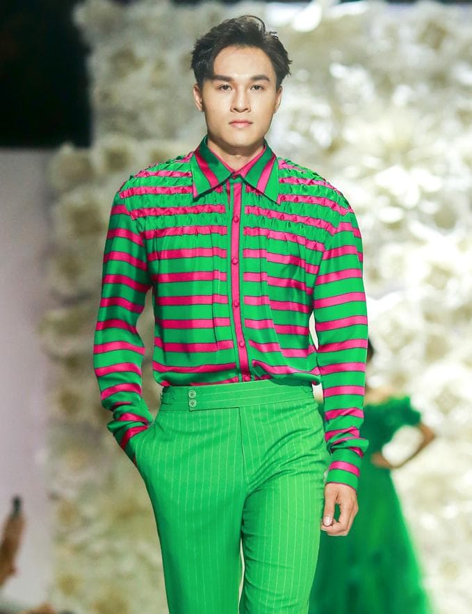 SƠ MI LỤA HỌA TIẾT XANH & CAM