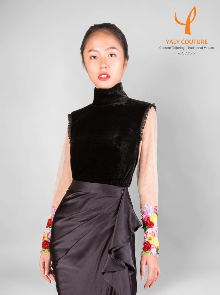 VELVET TURTLE NECK TOP